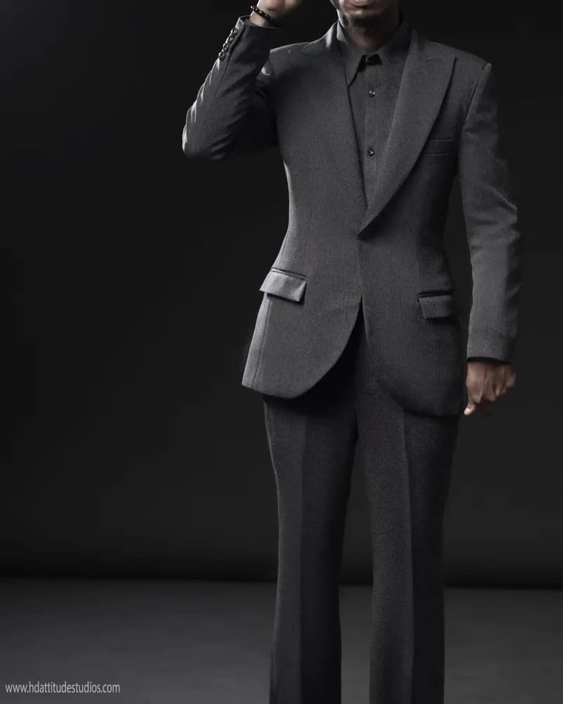 Tight torso crop of the same grey suit look